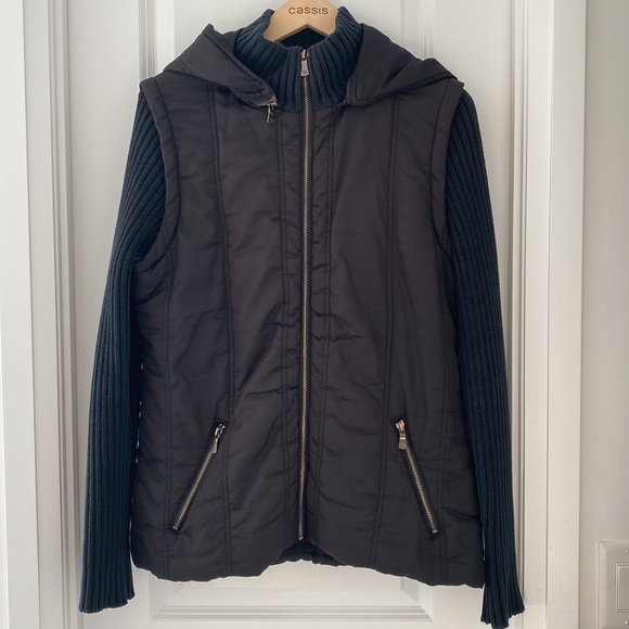 Mixed media jacket. - Picture 3 of 9